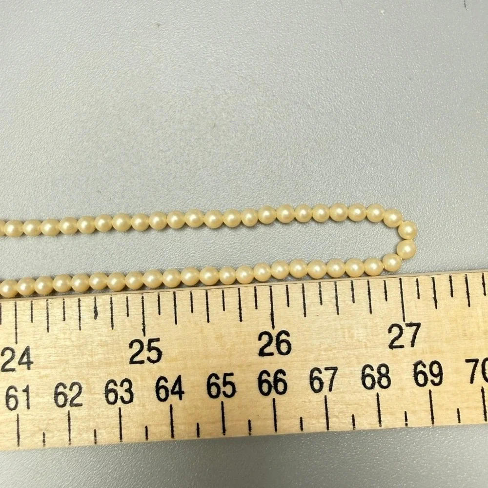 Vintage Cream Faux Pearl Necklace 54